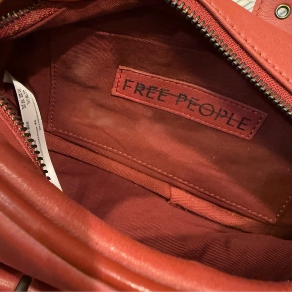 Free People Say Yes Bag in Maroon/Red Leather Retail $78 NWOT - Picture 6 of 7